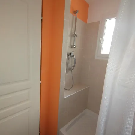 Le Cigalou Apartament Gras